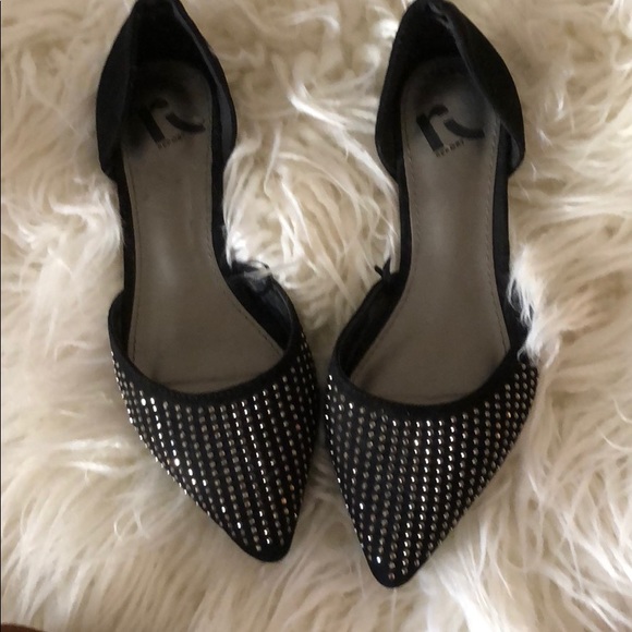 report shoes flats